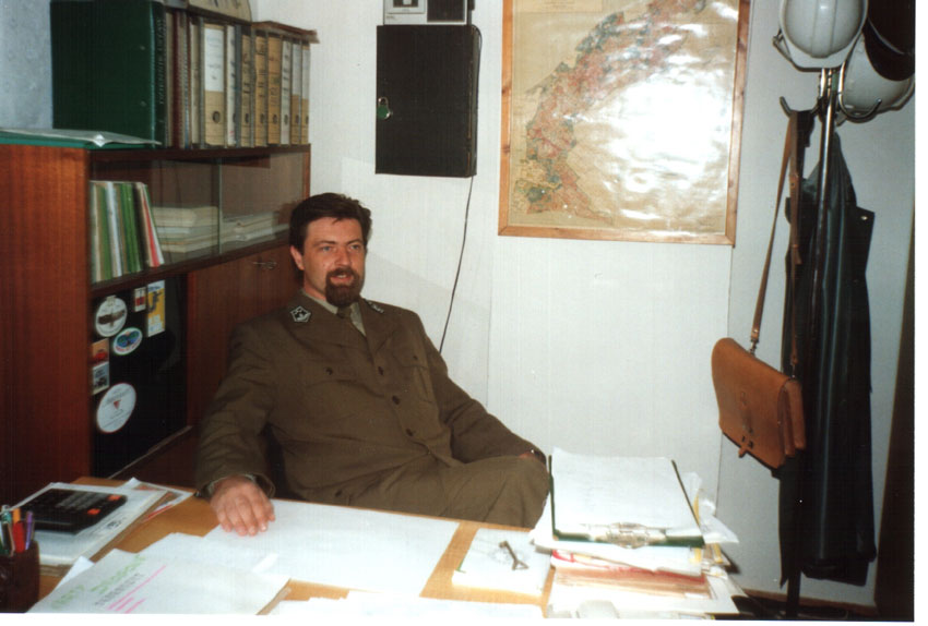 jr_adiunkt.jpg (82220 Byte)